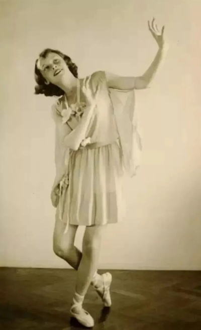 《诗神布拉吉X青春女神伊童：X360《无间战神》联动揭秘》