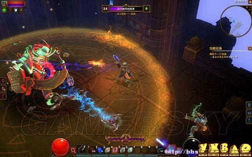 狂人1野蛮冲锋搭配攻略：《火炬之光无限》狂暴输出技巧揭秘