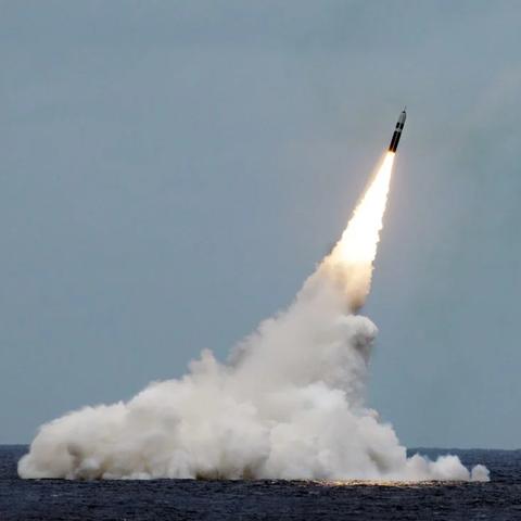 《辐射76》核弹发射攻略：掌握核爆技巧，轻松掌控核武器！