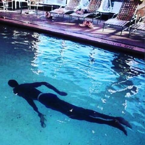 《我的世界》末影娘短篇故事系列深度解析，揭秘游戏线末魅力瞬间