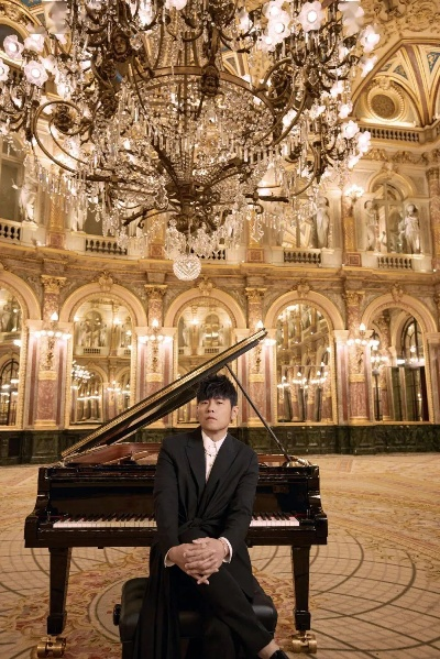 周杰伦《最伟大的作品》倒影歌词揭秘：探索游戏世界新境界