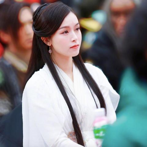 《仙剑奇侠传》阿奴定妆照：俏皮仙子美颜曝光