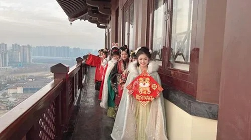 岁序新，古韵风，惊鸿阁狂潮再起