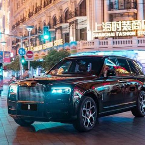 平民版劳斯莱斯:荣威加长豪华轿车核心解析