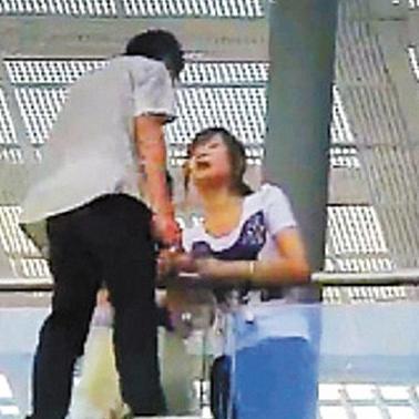 《绝望少女》试玩体验：画面剧情深度解析，游戏性揭秘！