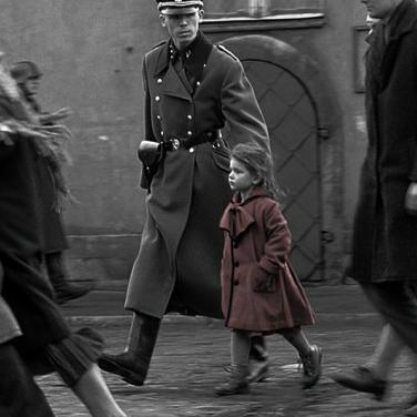 《玩具士兵战争箱子》全攻略揭秘：高效任务流程解析，轻松通关秘籍！