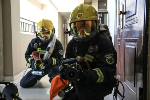 迷城陆区消防员解锁秘籍大揭秘！【多图曝光】