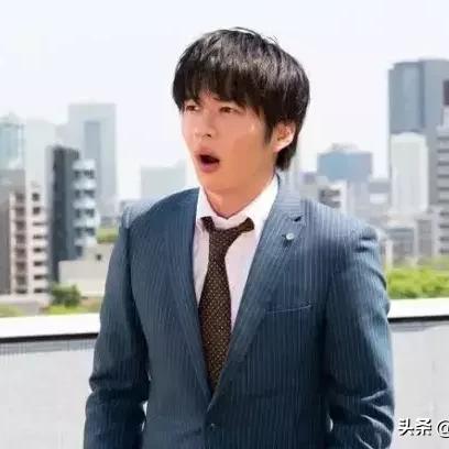 《最终幻想7RE》续篇揭秘：非终章改编新篇章，探索第四作无限可能