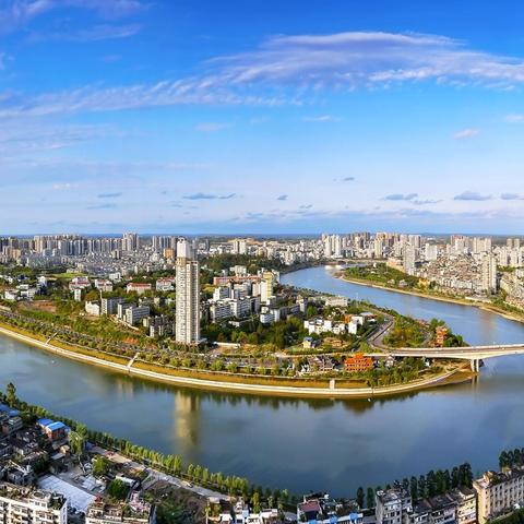 西部探险新篇章，暗邪元素引热潮，独家游戏体验不容错过