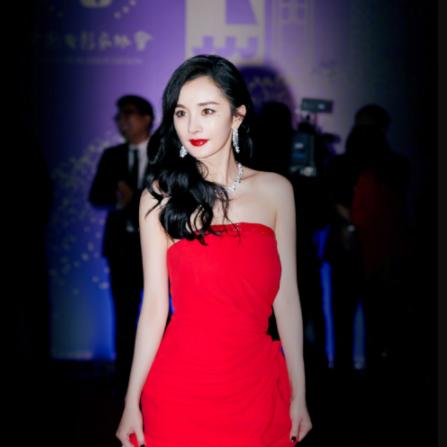 《光与影33号》攻略揭秘：高效高伤阵容打造，符文与收集品必看攻略！