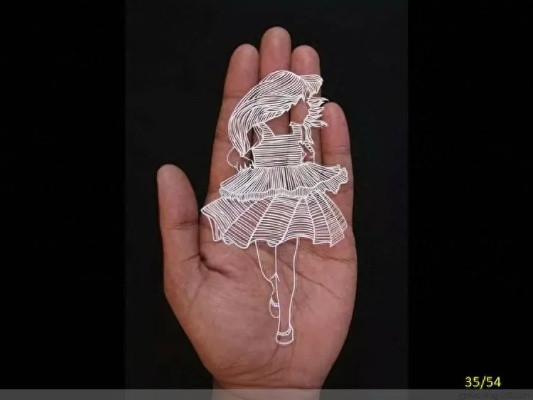 《纸片人》剪纸艺术新突破，创意无限惊艳亮相