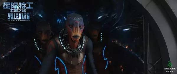 锤哥领衔，星际特工揭秘黑衣人新篇章