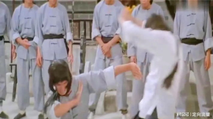 芭月凉拜师学武展英姿，痛击街头恶霸显神威