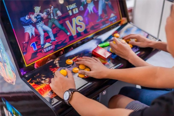 600小时匠心打造，多功能街机《花样众多》创新体验升级