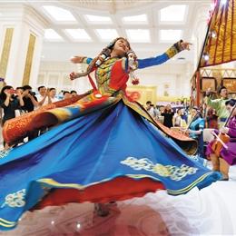 四季驰骋新体验，极限竞速地平线4春华秋实