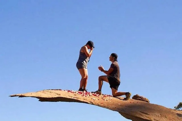 农场情侣虐单身狗，蠢蛋搞怪秀农场打飞机新玩法