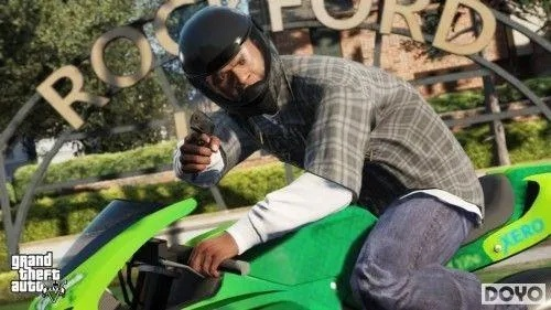 街头热玩指尖陀螺，GTA5玩家被捕惊现新潮流