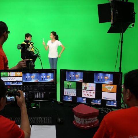 VR体验颠覆爱情观，试玩《替代女友》告别单身新选择