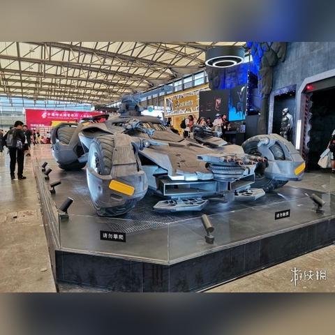 《生化危机2》重制版惊艳来袭，神谷英树打造全新视觉盛宴