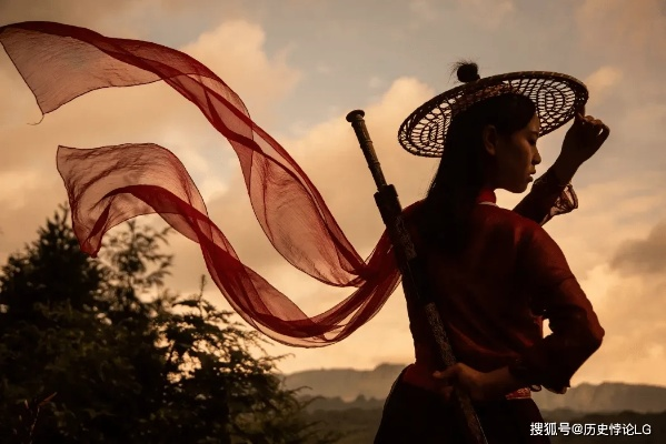 侠女风采独占鳌头，巾帼不让须眉传奇新篇