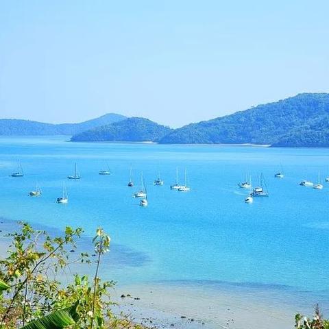 《小马岛》IGN深度剖析：恶意细节中绽放游戏魅力