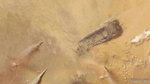 卡拉克沙漠家园：揭秘太空至陆地奇幻之旅