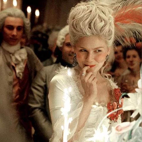 《大革命》蛋糕彩蛋破解：揭秘历史重现新篇章