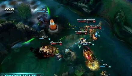 裸体奇遇！《辐射4》玩家风骚走位，发光海中生死考验新体验