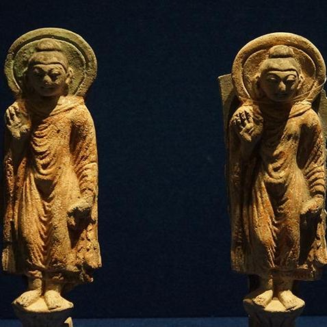 莲华古城A区防守攻略：莲华古城A区防守选位与策略解析新视角