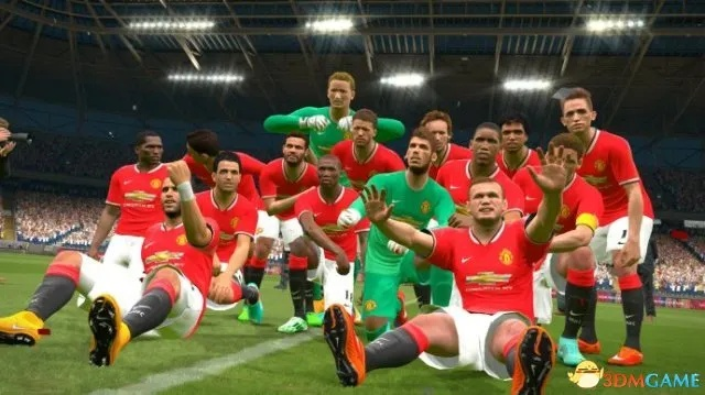 6月12日大揭秘！FIFA16《实况足球2016》全新升级震撼来袭