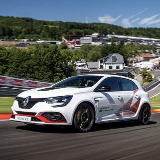 唯次世代引擎，进化改写震撼来袭，解锁全新游戏体验