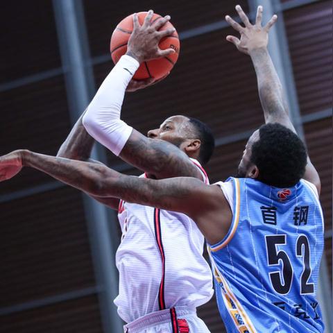 《极品飞车18宿敌》极限对决，速度狂潮新篇章震撼开启