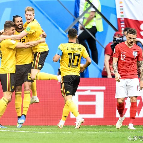 足球巨星巅峰对决，终极传奇球队FIFA14震撼亮相