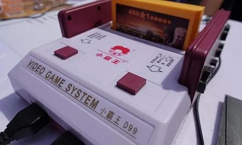 重温经典手柄魅力：小霸王板砖控制器，谁还记得？探寻游戏情怀新篇章