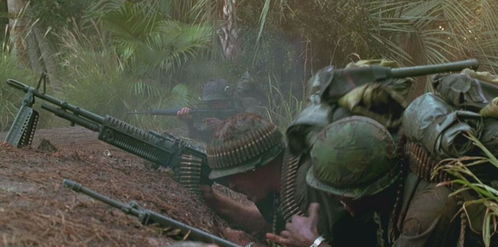 遭遇残暴巨怪生死危机，揭秘《失落的星球3》惊险瞬间