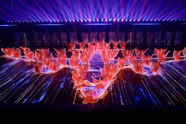 年度巅峰大作串烧回顾，激荡心潮的视觉盛宴！