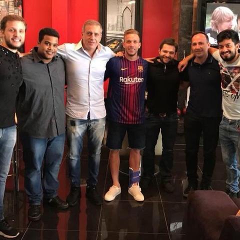 卡卡库蒂尼奥领航，FIFA16第49周梦幻阵容揭晓！