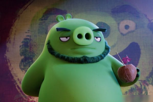 绿猪情缘：愤怒小鸟的甜蜜邂逅