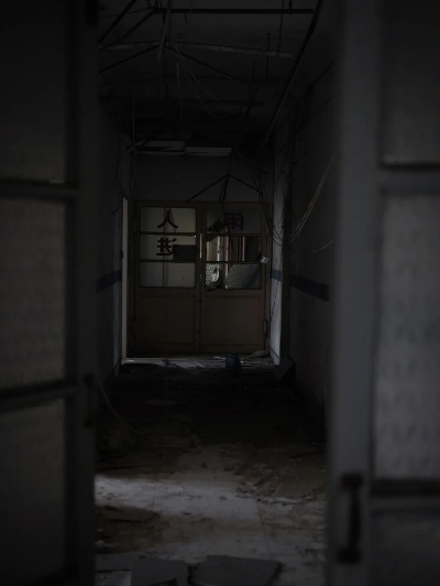 废弃医院惊悚解谜，无脸少女悬疑重生