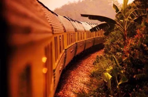 七远回忆录：探寻时光深处的新奇旅程