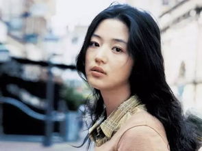 40岁全智贤带儿子被拍上热搜，中年玩家的双线操作攻略你get了吗？