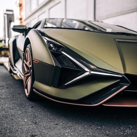 《战神4》黄金铠甲全解析：属性揭秘与独特魅力展现