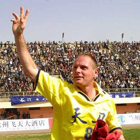 MP一球成名攻略：深度解析NBA2K11篮球梦之旅