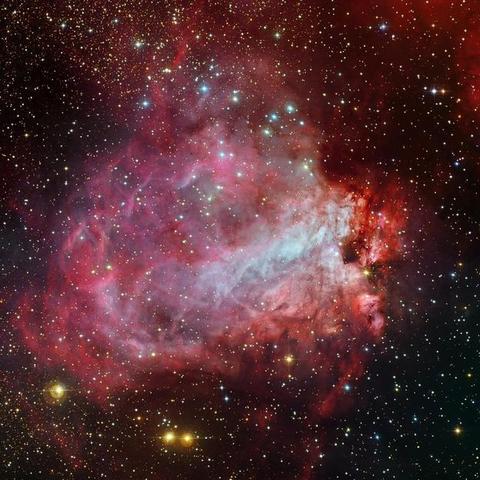 《星尘银河战士》新手必看：机体武器攻略全解析，解锁战斗新境界