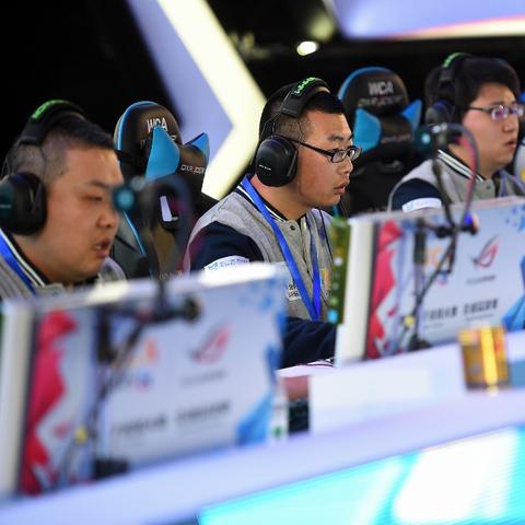 《崛起》狂揽四冠，猎怪热潮席卷日台韩！