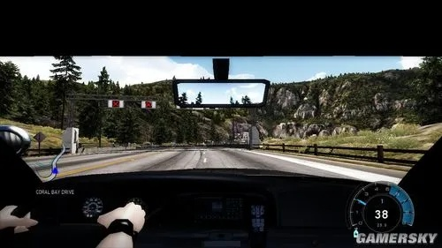 《极品飞车14》手排视角模组安装全攻略，轻松驾驭热力追踪新体验