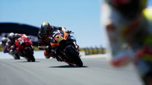 《MotoGP 13》极限体验：告别四轮，尽享两轮速度狂飙