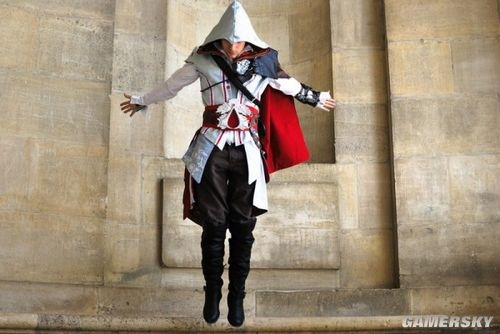 方一《刺客信条》cosplay嗨丝腿子信仰之跃惊艳亮相