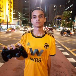 15-16赛季英超最佳阵容：FIFA16独家解析，荣耀阵容大揭秘！