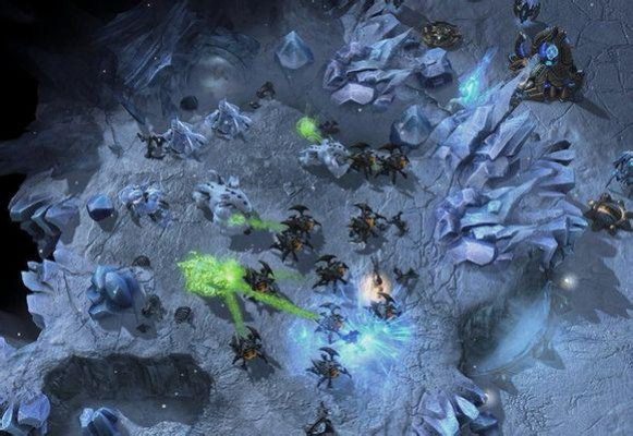 《星际争霸2》战术精粹：深度解析强力打法与细节攻略揭秘